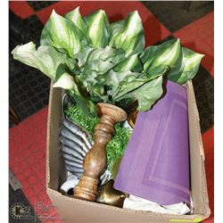 BOX OF SHOWHOME STAGING DECOR ITEMS -