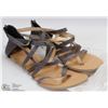 Image 1 : FLAT OF NEW 2 PAIRS SIZE 9 LADIES SANDLES