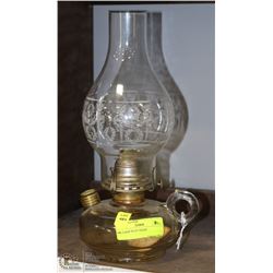 OIL LAMP WITH SHADE