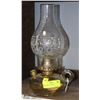 Image 1 : OIL LAMP WITH SHADE