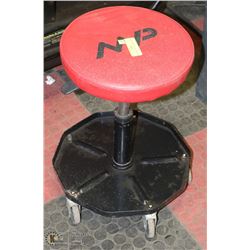 ROLLING ADJUSTABLE SHOP STOOL.