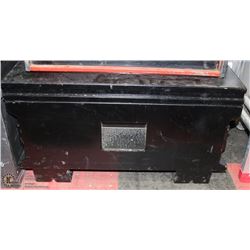 ULTRAPRO TOOL BOX - 32"X19"X12".