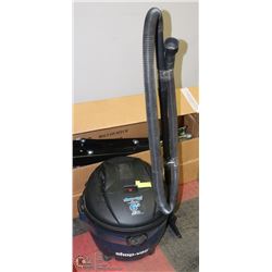 SHOP VAC 6.5 GALLON 3.0 HP.