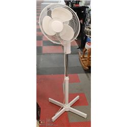 WHITE FLOOR FAN ON CHOICE