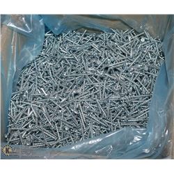 CASE OF 5000- 8 1 /38" LOW PROFILE TRUSS SCREWS