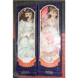LOT OF 2 CERAMIC DOLLS.