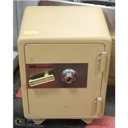 SAGA FIREPROOF COMBINATION SAFE, HEAVY DUTY & ON