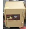Image 1 : SAGA FIREPROOF COMBINATION SAFE, HEAVY DUTY & ON