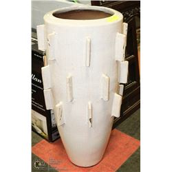 LARGE CERAMIC POT 32"