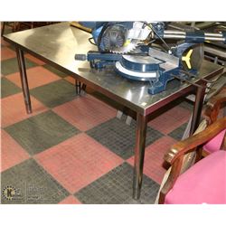 ADJUSTABLE HEIGHT ST STEEL WORK TABLE