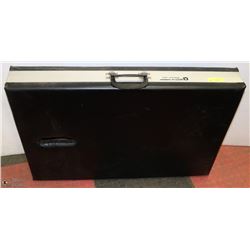 PORTABLE BATTLE CREEK MASSAGE TABLE