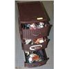 Image 1 : 3 DRAWER CONTAINER WITH CONTENTS