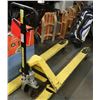 Image 1 : YELLOW PALLET JACK 5500LBS 7 DAY WARRANTY