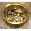 Image 1 : ESTATE BRASS LOT