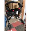 Image 1 : FOLDING WALKER
