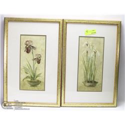 PAIR OF ESTATE FLORAL FRAMED PICTURES