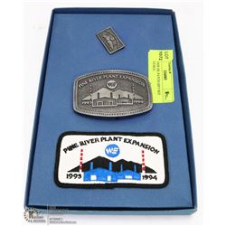 PINE RIVER OIL PATCH GIFT SET BELT BUCKLE.