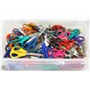 Image 1 : TUB FULL OF ASSORTED SCISSORS