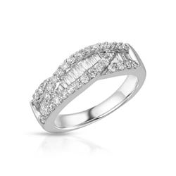 18KT White Gold 0.93ctw Diamond Ring