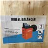 Image 2 : AUTOMOTIVE WHEEL BALANCER