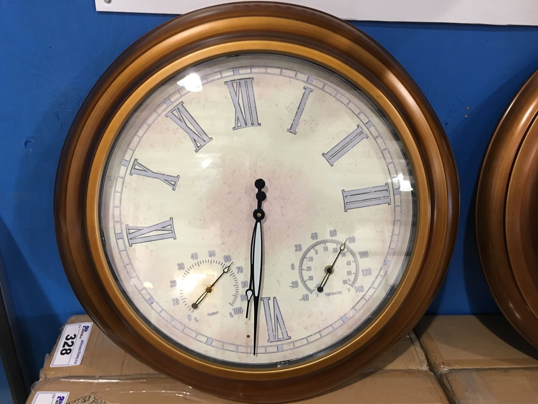 24 OUTDOOR LIGHTED ATOMIC CLOCK BRONZE Able Auctions 24 outdoor lighted atomic clock bronze able auctions