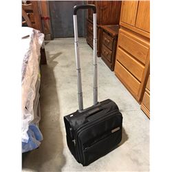 BLACK CARRY ON BAG WITH HANDLES AND WHEELS