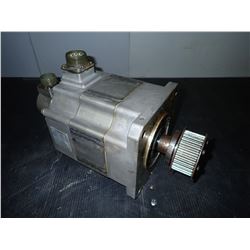 SERVO MOTOR *TAG UNREADABLE SEE PICS*