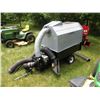 Image 2 : Trac-Vac lawn cleaner