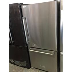 kitchenaidstainless steel fridge *NEW, TESTED, COSMETIC DAMAGE*