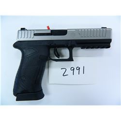 Diamondback DB9FS, Full Size, 9mm, Stainless/Black, 4.75"BRL, 15 Shot, NEW IN BOX