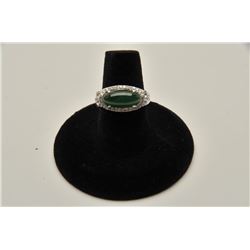 OVAL JADE RING