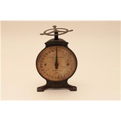 ANTIQUE HOUSEHOLD SCALE