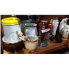 Image 1 : SHELF LOT COLLECTIBLES
