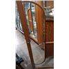 Image 2 : VINTAGE OAK DOUBLE DOOR DISPLAY CABINET
