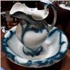 Image 1 : ROYAL DODSON WILCOX JUG & BASIN
