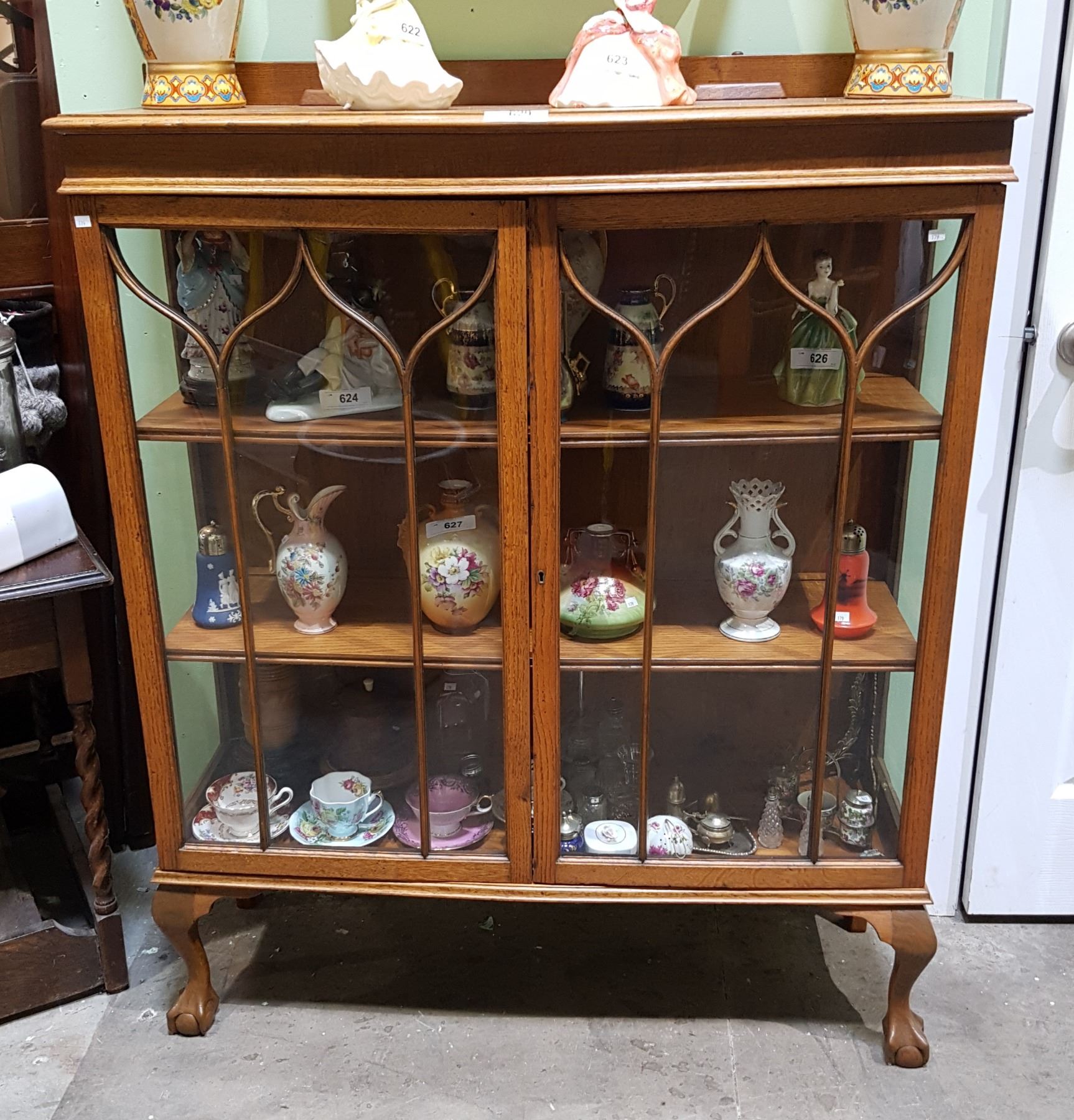 ANTIQUE OAK DOUBLE DOOR DISPLAY