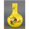 Image 4 : Yellow Ground Peaches Porcelain Vase Tongzhi Mk