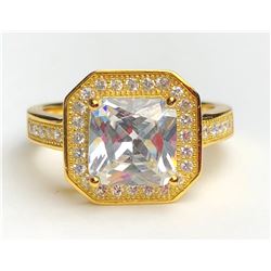 Beautiful 18k Diamond Ring(cts)