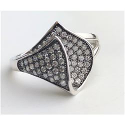 Classy Diamond Ring With Black Inlay(cts)