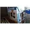 Image 2 : FARBERWARE AIR FRYER IN BOX