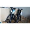 Image 1 : 2 JACK STANDS