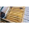 Image 2 : CHISEL SET AND WOOD MALLET
