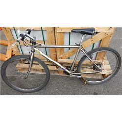 SILVER MONGOOSE BIKE