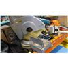 Image 1 : 10" MAKITA COMPOUND SAW
