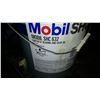 Image 2 : PAIL OF MOBIL SYNTHETIC BEARING AND GEAR OIL