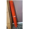 Image 1 : 6 FOOT TALL ROLL OF PLASTIC MESH