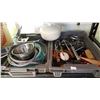 Image 1 : TWO TRAYS OF KITCHEN FAUCET AND UTENSILS