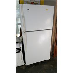 WHITE GE FRIDGE/FREEZER