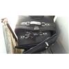 Image 2 : LOT OF SUITCASES