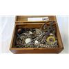 Image 1 : VINTAGE WOOD DRESSER BOX WITH CONTENTS